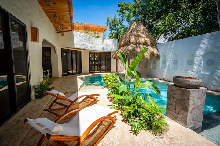 Luxe Boho Villa w/ Tiki Pool & Studio Apartment