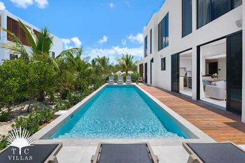 TC Villas -Lumiere West -Walk to Snorkeling Beach!