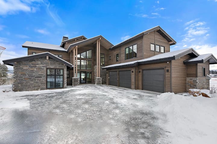 Tamarack Resort managed Airbnb listing 1