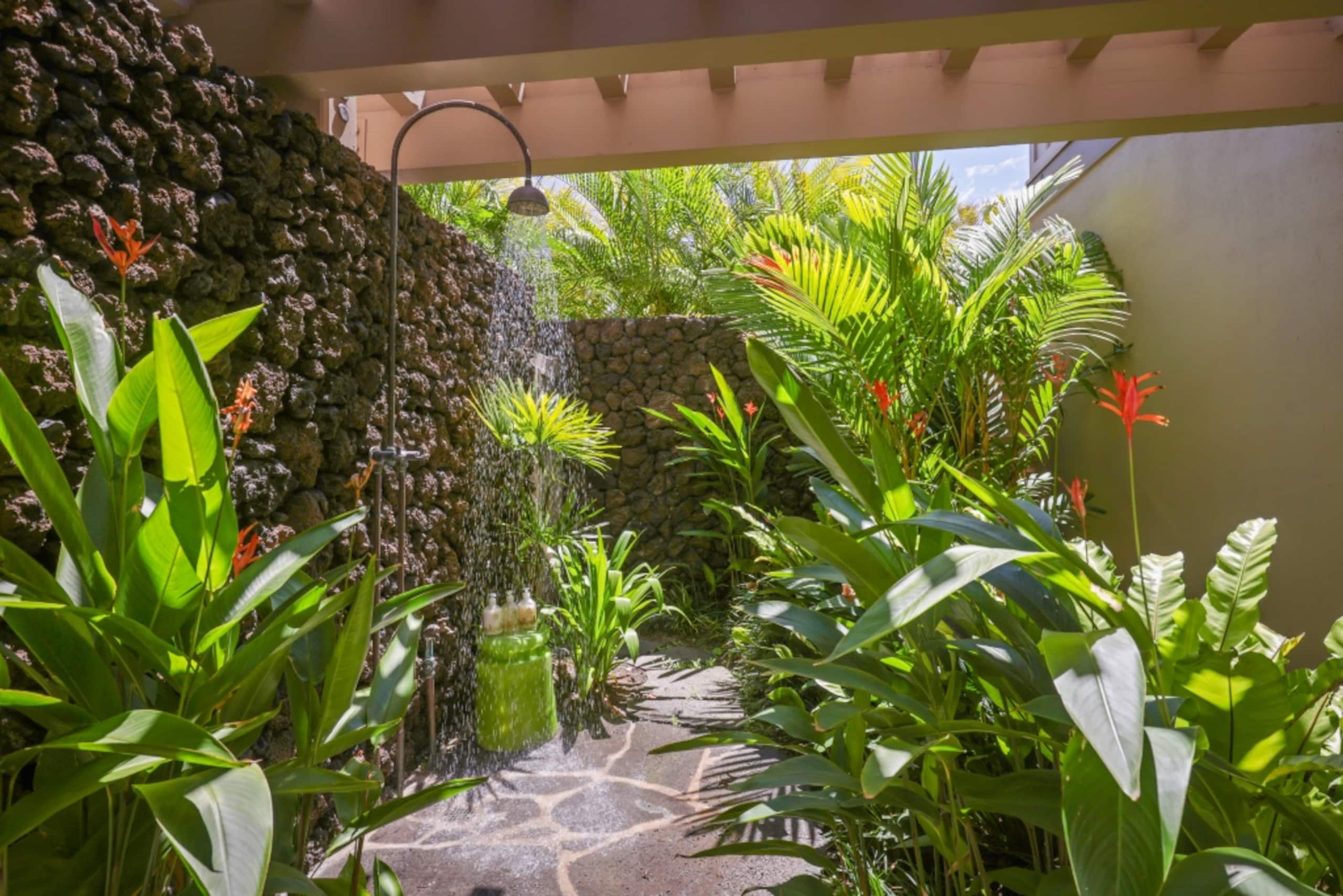 Villa in Kailua-Kona · ★5.0 · 3 bedrooms · 3 beds · 3 baths - Image 42