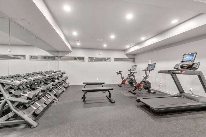 Hyve – Music City Social – Private Patio gallery image 5