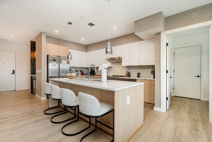 Hyve – Music City Social – Private Patio gallery image 3