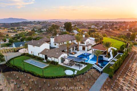 Vaquero By Fieldtrip | Modern Wine Country Resort