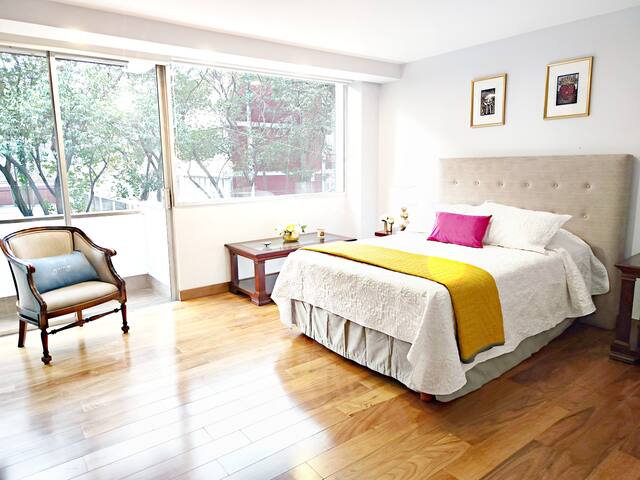 Prime Location Large 4BR, 3.5BA in Polanco’s Heart gallery image 4