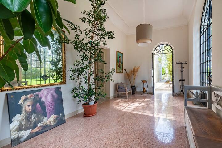 Villa Vallone Luxury With Pool – Happy Rentals gallery image 5