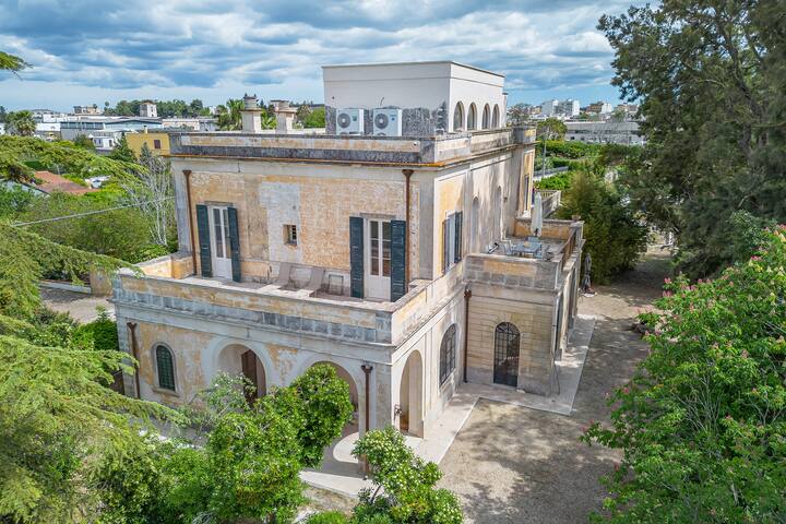 Villa Vallone Luxury With Pool – Happy Rentals gallery image 3