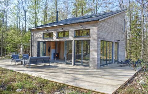 Beautiful home in Arkelstorp with kitchen