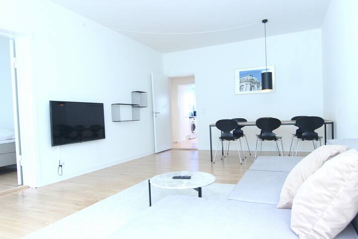 2-BR apartment w/ a balcony in Frederiksberg – 237 gallery image 3