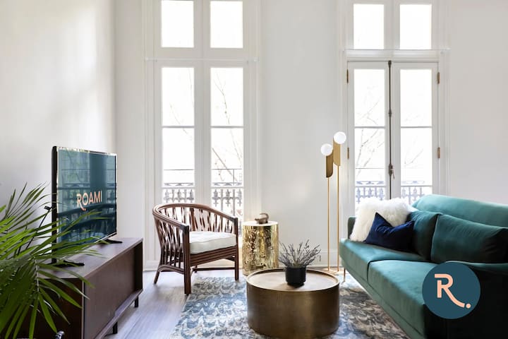 Roami at St. Charles | 4 Bed Combo | Balcony