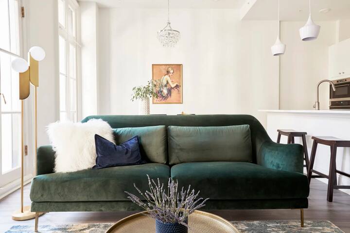 Roami at St. Charles | 4 Bed Combo | Balcony gallery image 3