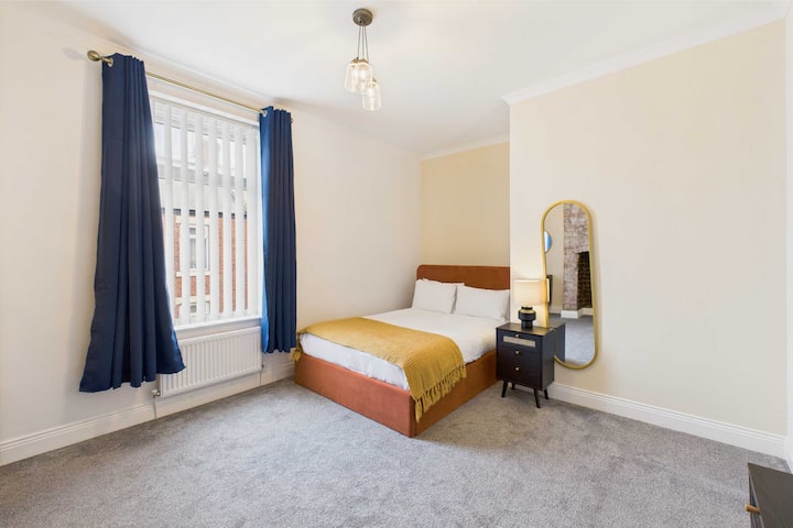 Milbanke House, Seaham – Host & Stay