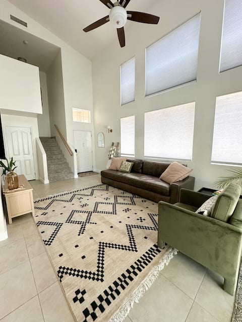 Top Airbnb: Mesa Oasis | Patio | Spacious | Central | Garage in Mesa