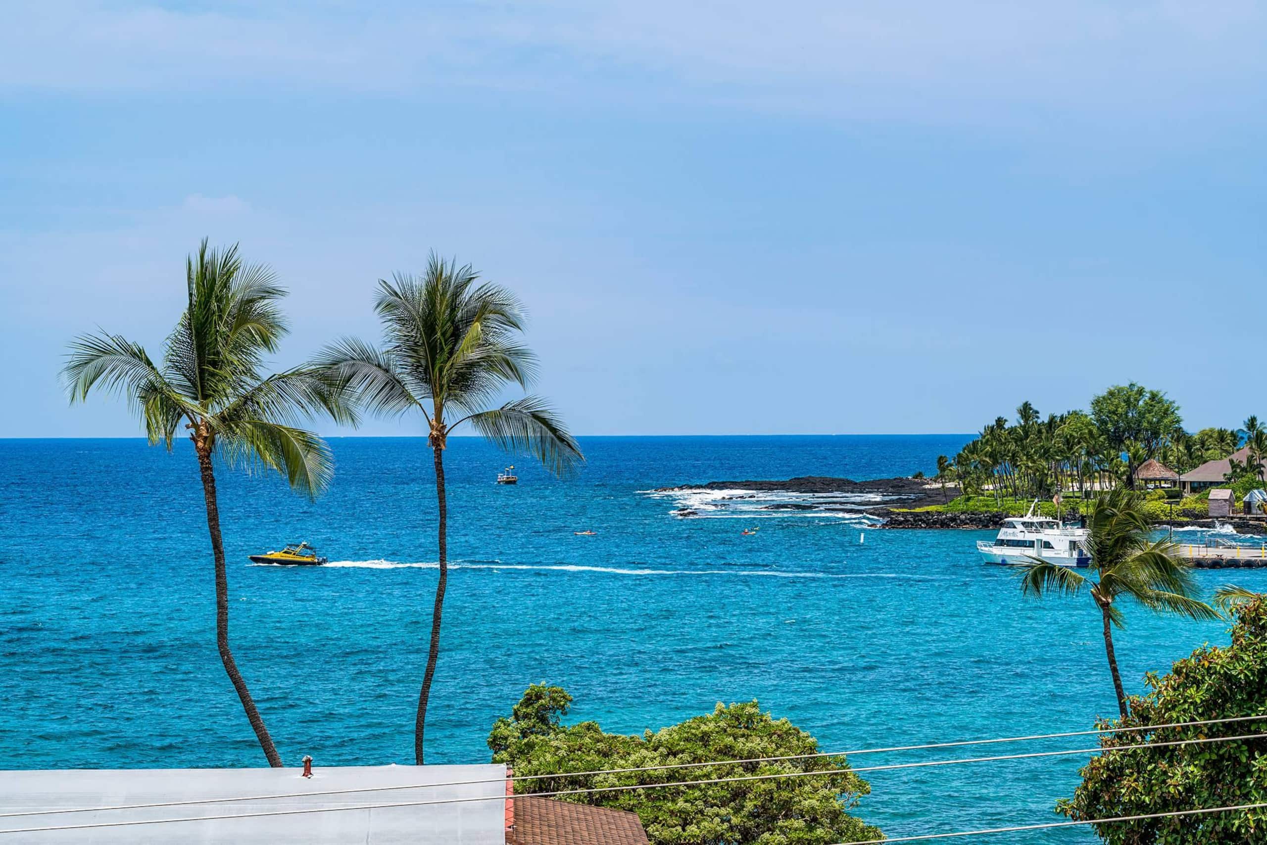 Condo in Kailua-Kona · ★5.0 · 1 bedroom · 2 beds · 1 private bath - Image 16