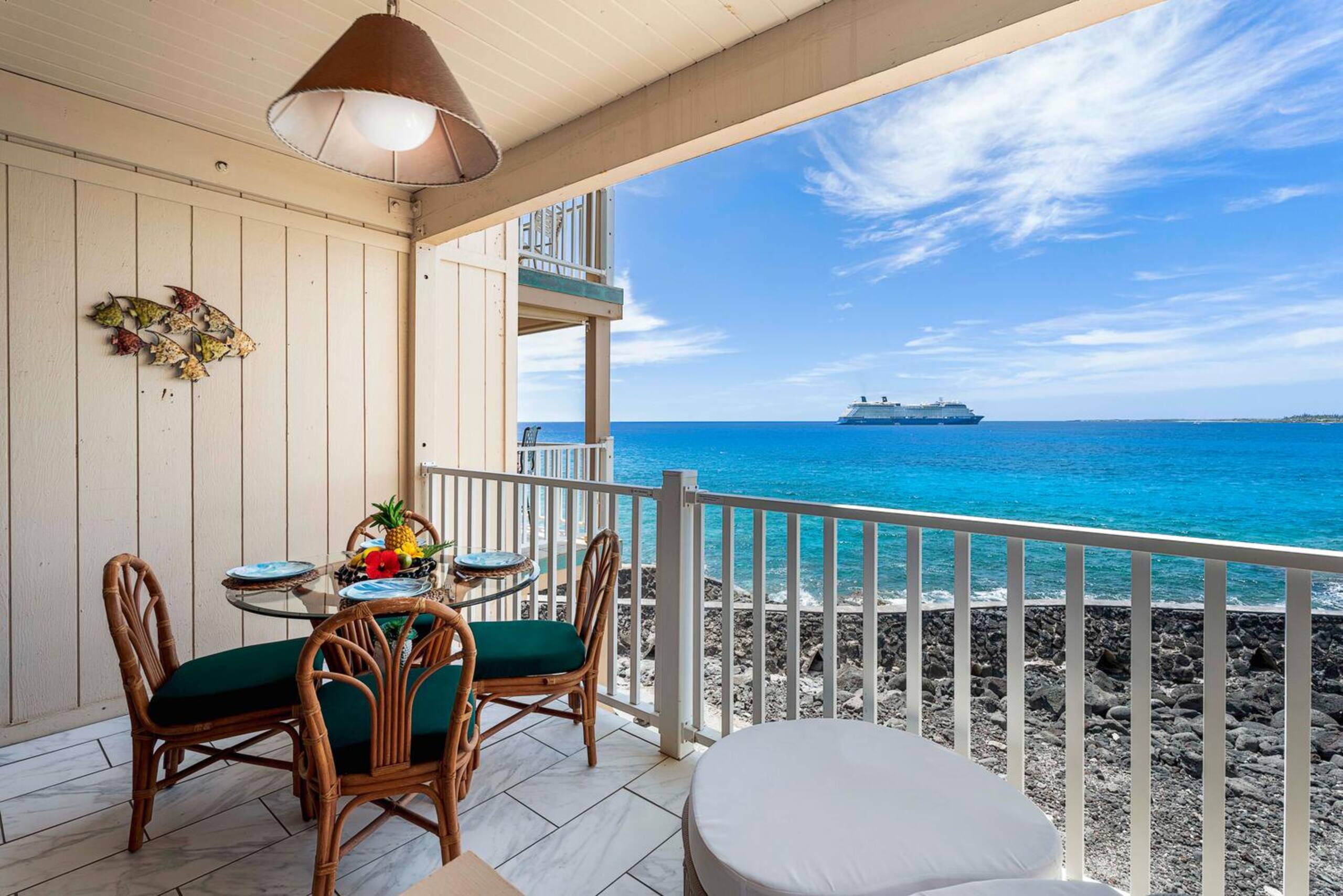 Condo in Kailua-Kona · ★4.35 · 2 bedrooms · 3 beds · 2 baths - Image 26