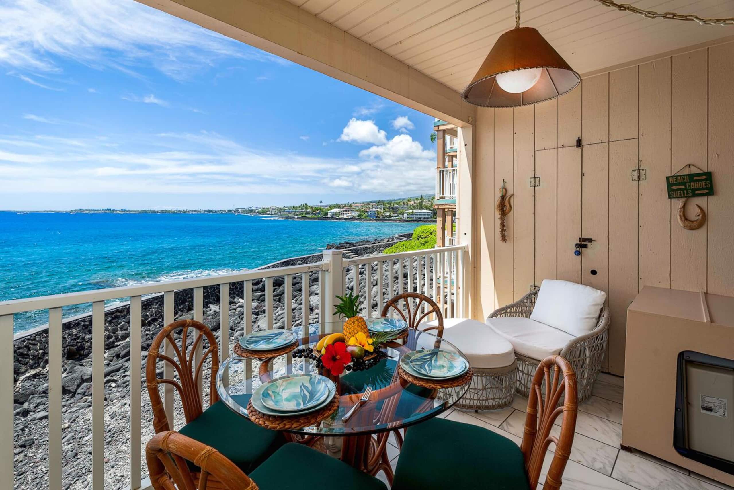 Condo in Kailua-Kona · ★4.35 · 2 bedrooms · 3 beds · 2 baths - Image 1