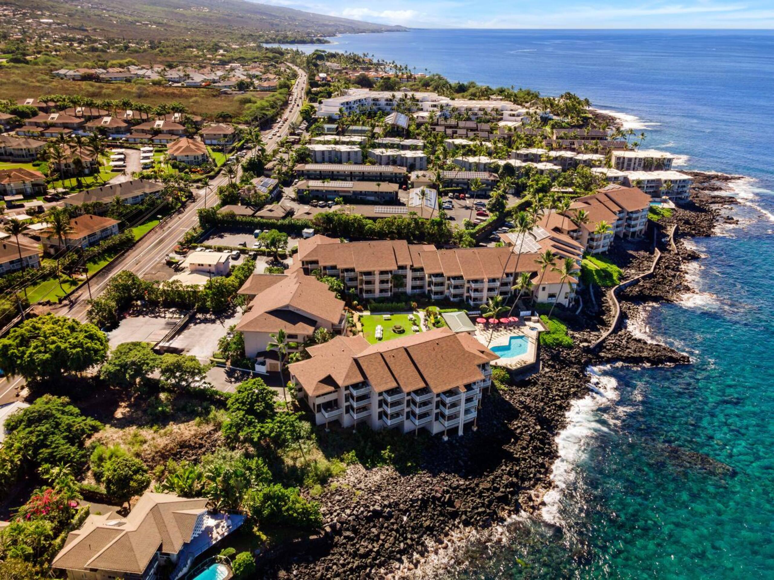 Condo in Kailua-Kona · ★4.35 · 2 bedrooms · 3 beds · 2 baths - Image 36