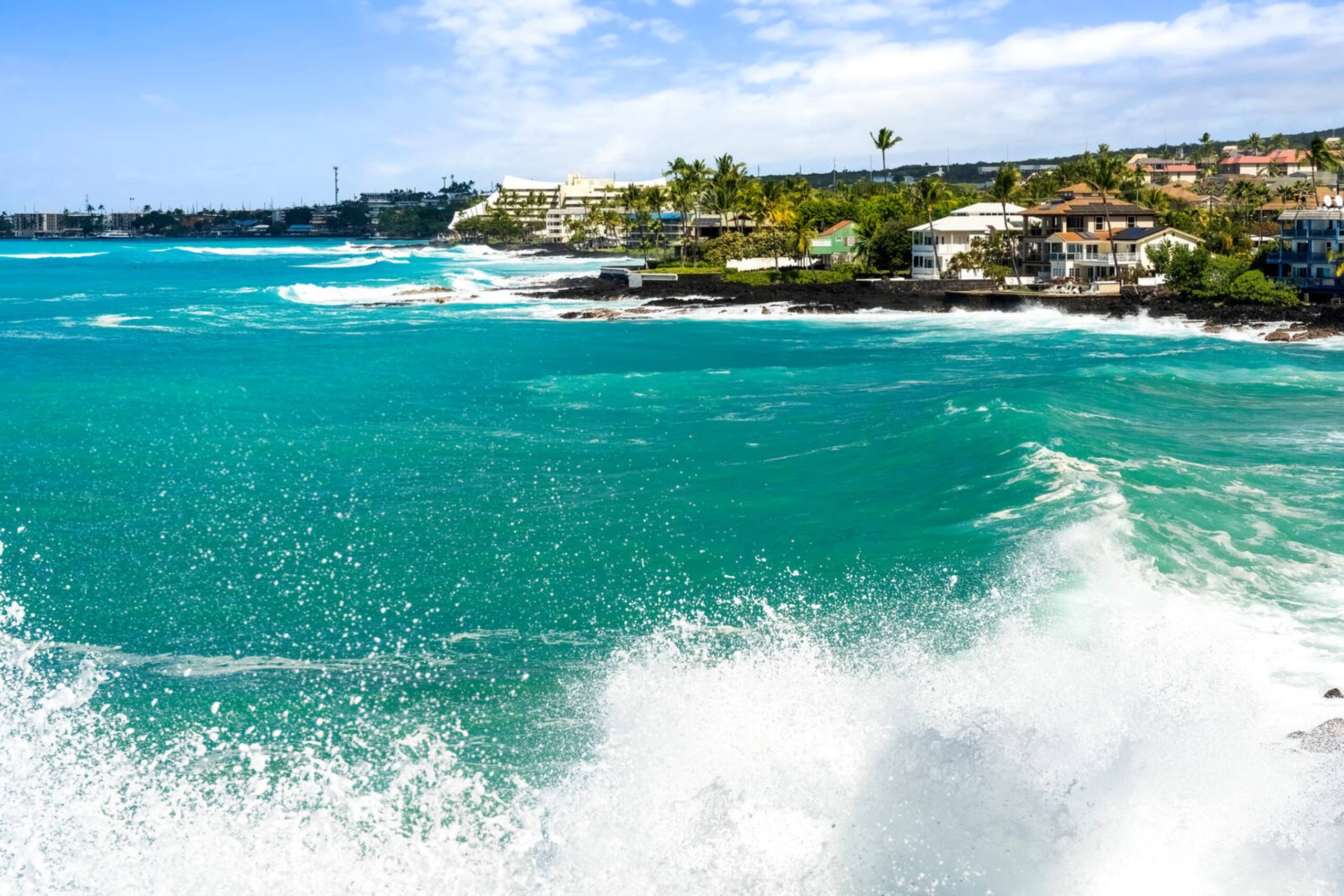 Condo in Kailua-Kona · ★4.35 · 2 bedrooms · 3 beds · 2 baths - Image 33