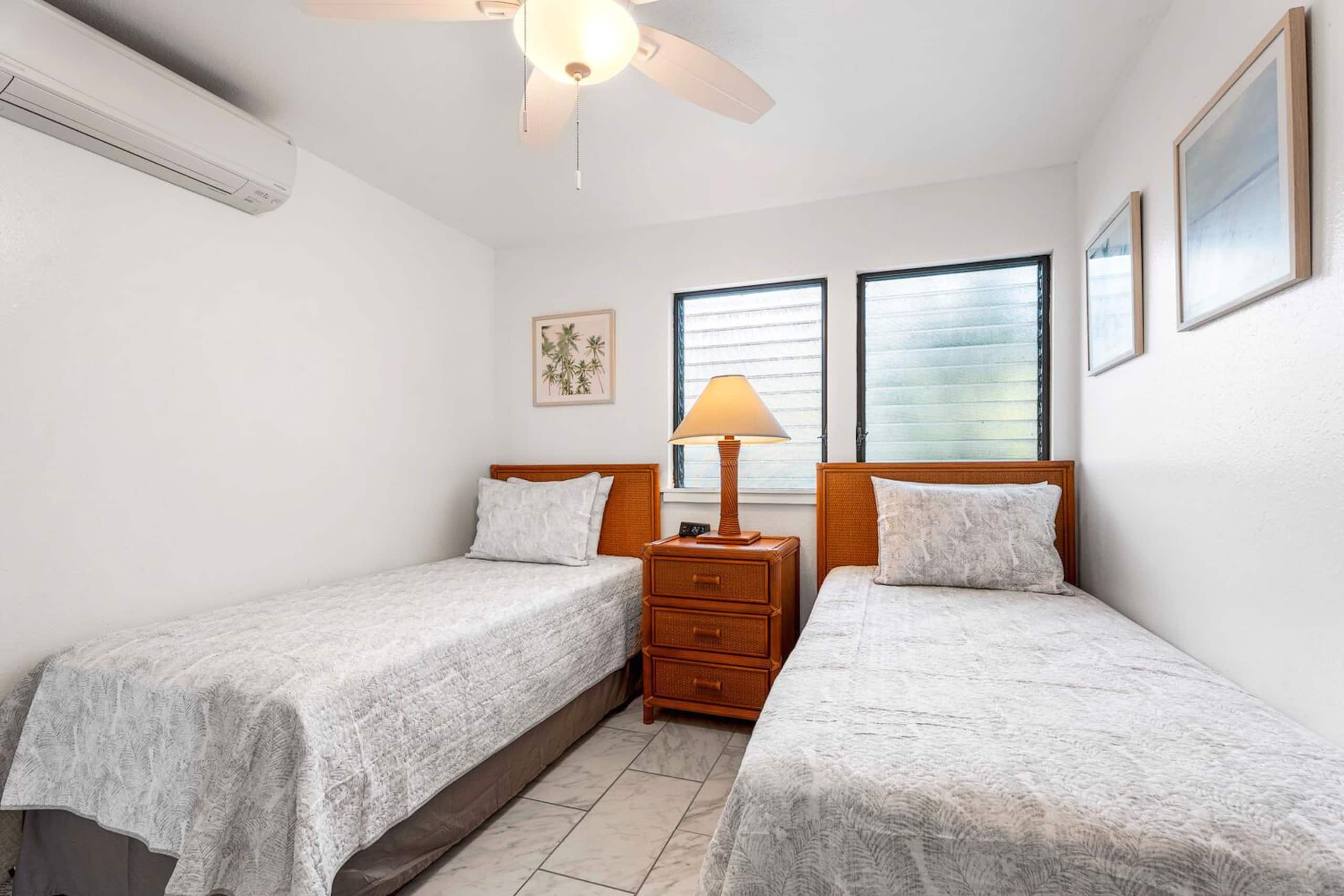 Condo in Kailua-Kona · ★4.35 · 2 bedrooms · 3 beds · 2 baths - Image 23