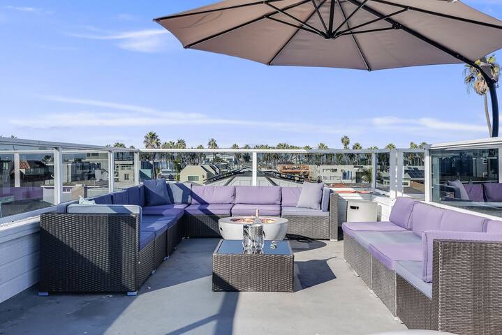 Massive Beach Home | Ocean View | Amazing Rooftop gallery image 2