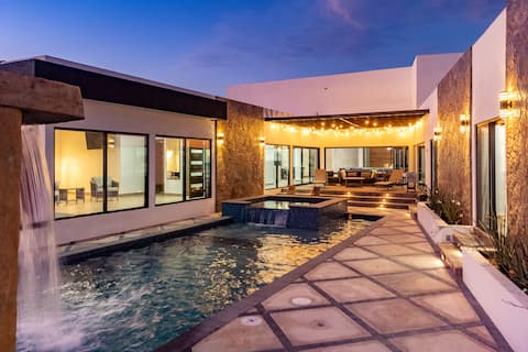 Anuncio de Airbnb popular: Casa Samaria in Valle de Guadalupe en Baja California