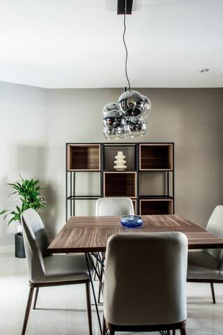 MR. W | 4BR Roma Quaints Apartments gallery image 2