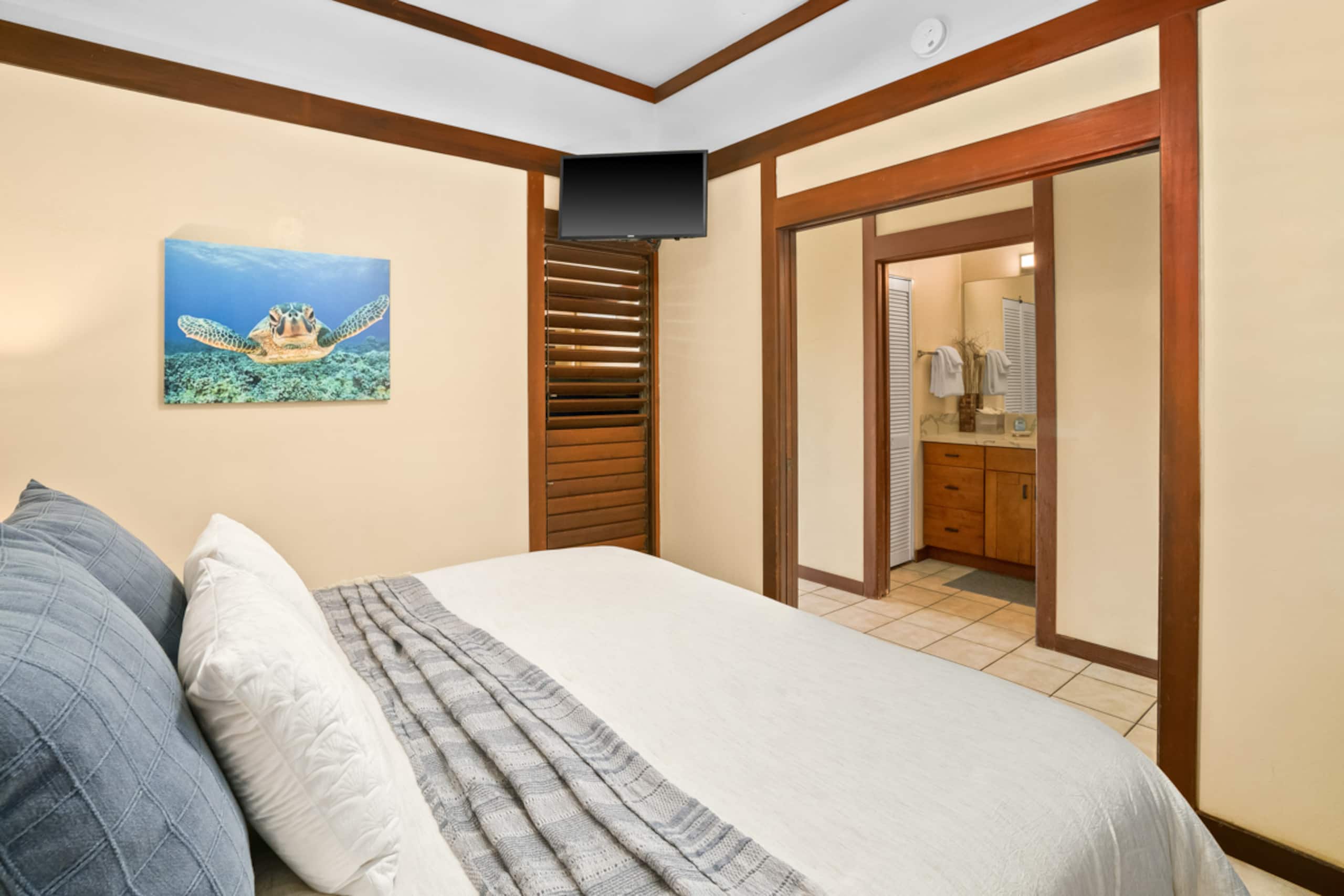 OceanviewPoipu home w/ pool access - Photo 12
