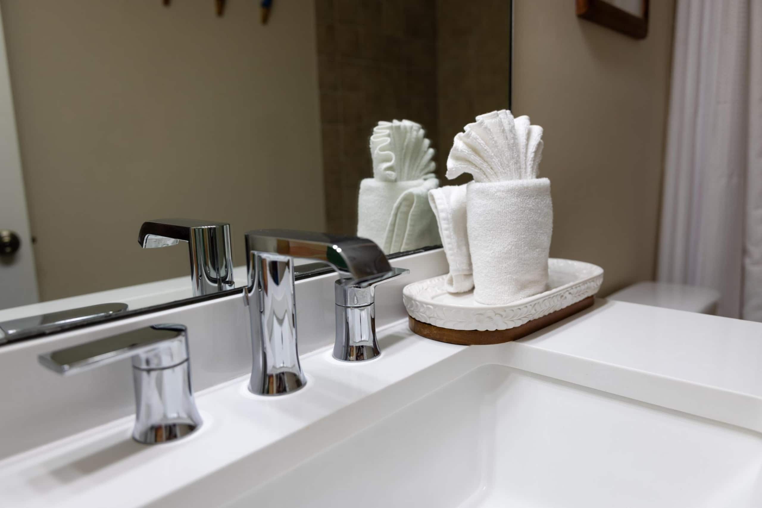 Home in Lahaina · ★4.83 · 2 bedrooms · 4 beds · 2 private baths - Image 39