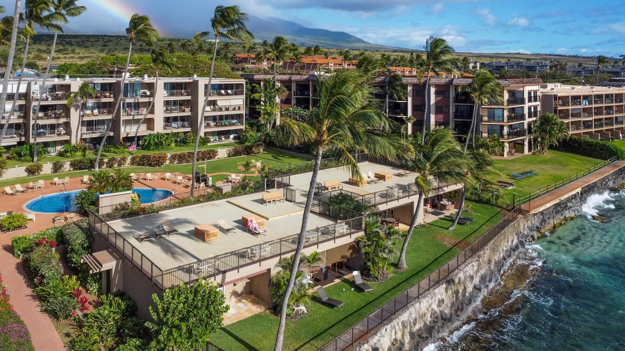 Home in Lahaina · ★4.83 · 2 bedrooms · 4 beds · 2 private baths - Image 51