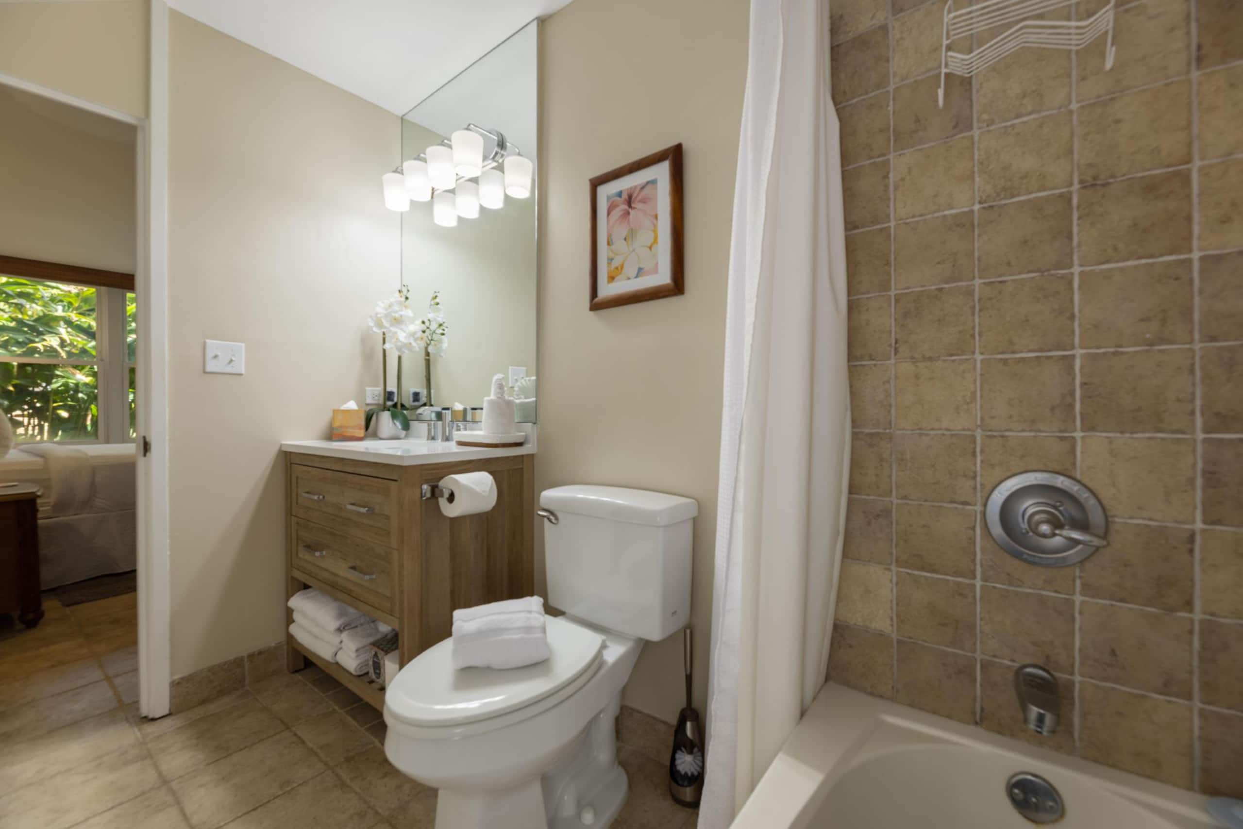 Home in Lahaina · ★4.83 · 2 bedrooms · 4 beds · 2 private baths - Image 36