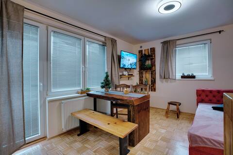 2bdr apartment with balcony in Laško