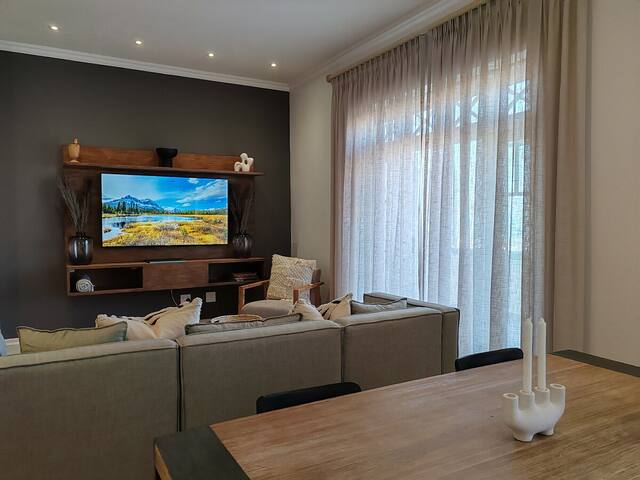 Muizenberg Beach Penthouse with Balcony & Views gallery image 3