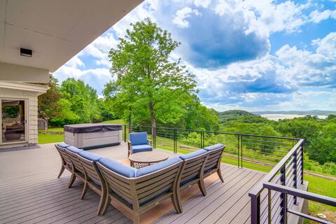 Byrdstown Home on 65 Acres w/ Pool, Trail to Lake!