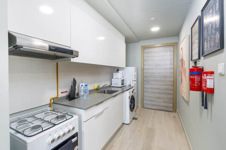 Cosy Studio Apartment - Jumeirah Village Circle - Dubái