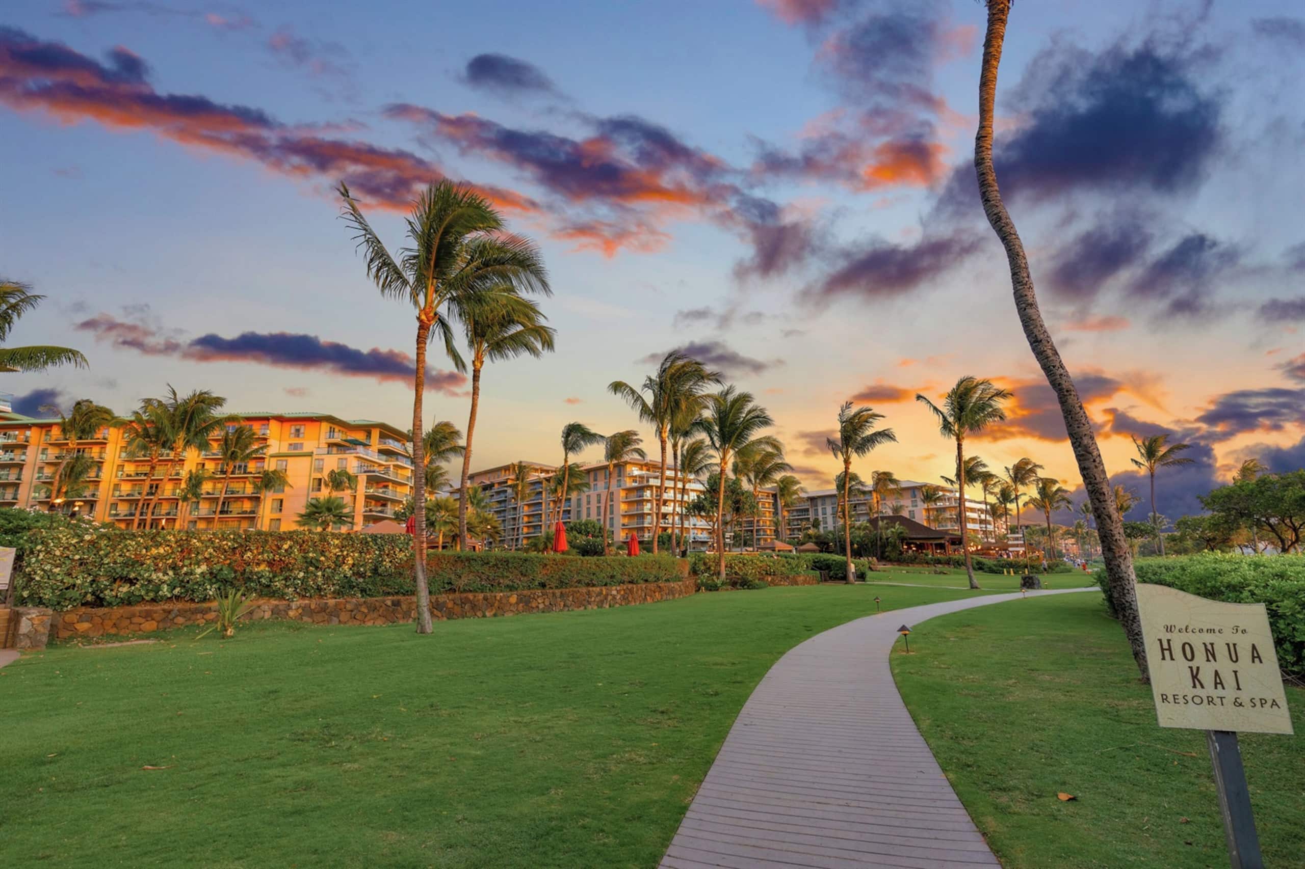 Condo in Lahaina · ★5.0 · 2 bedrooms · 3 beds · 2 baths - Image 50