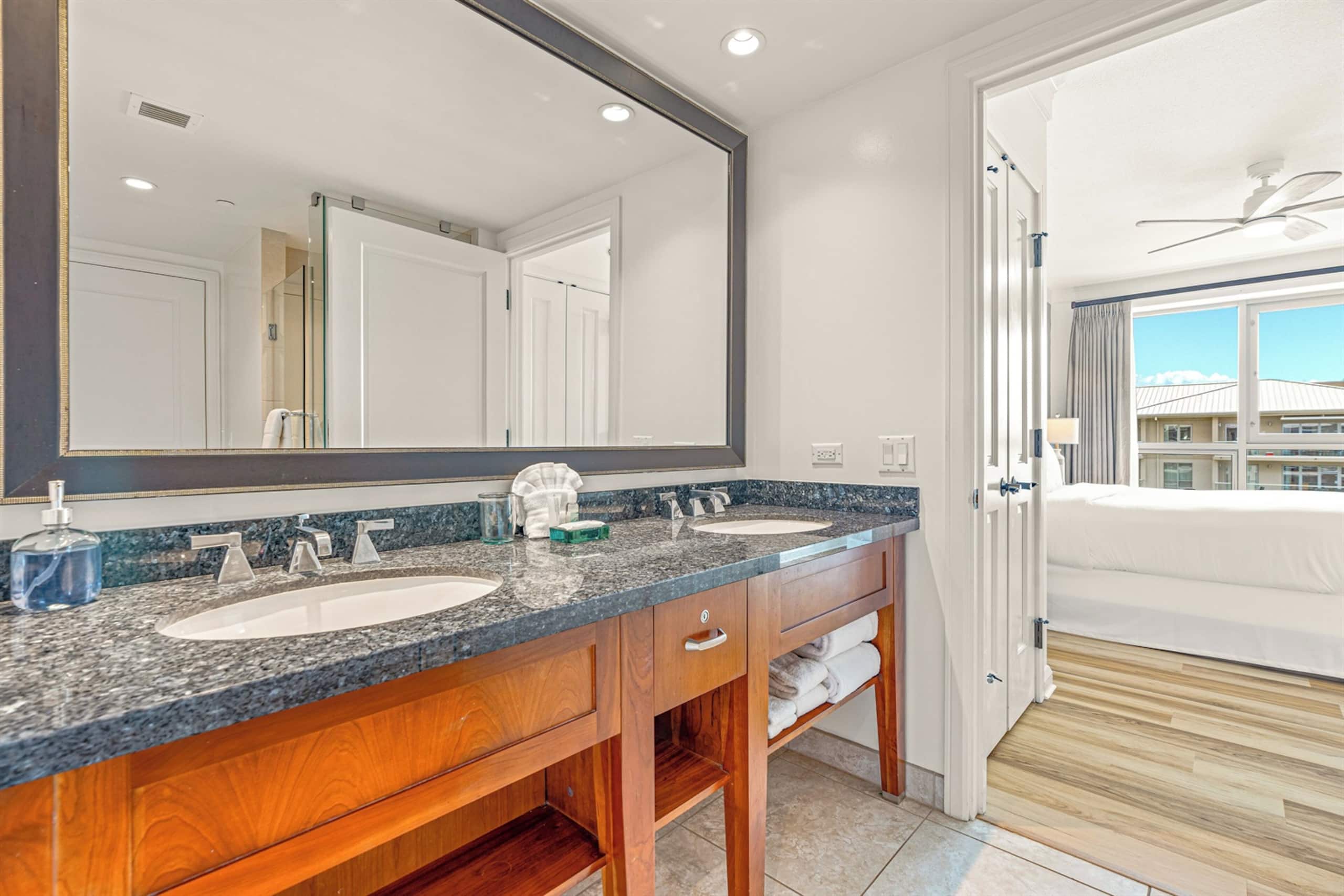 Condo in Lahaina · ★5.0 · 2 bedrooms · 3 beds · 2 baths - Image 45