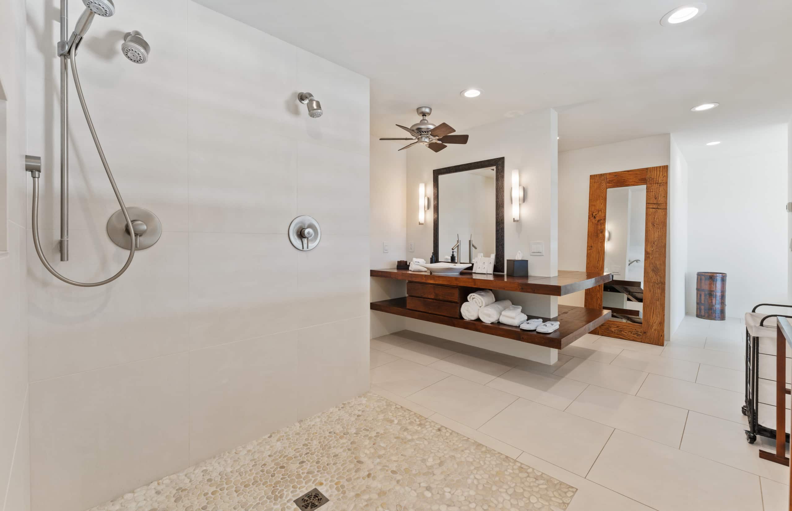 Home in Lihue · ★5.0 · 5 bedrooms · 7 beds · 5 baths - Image 60