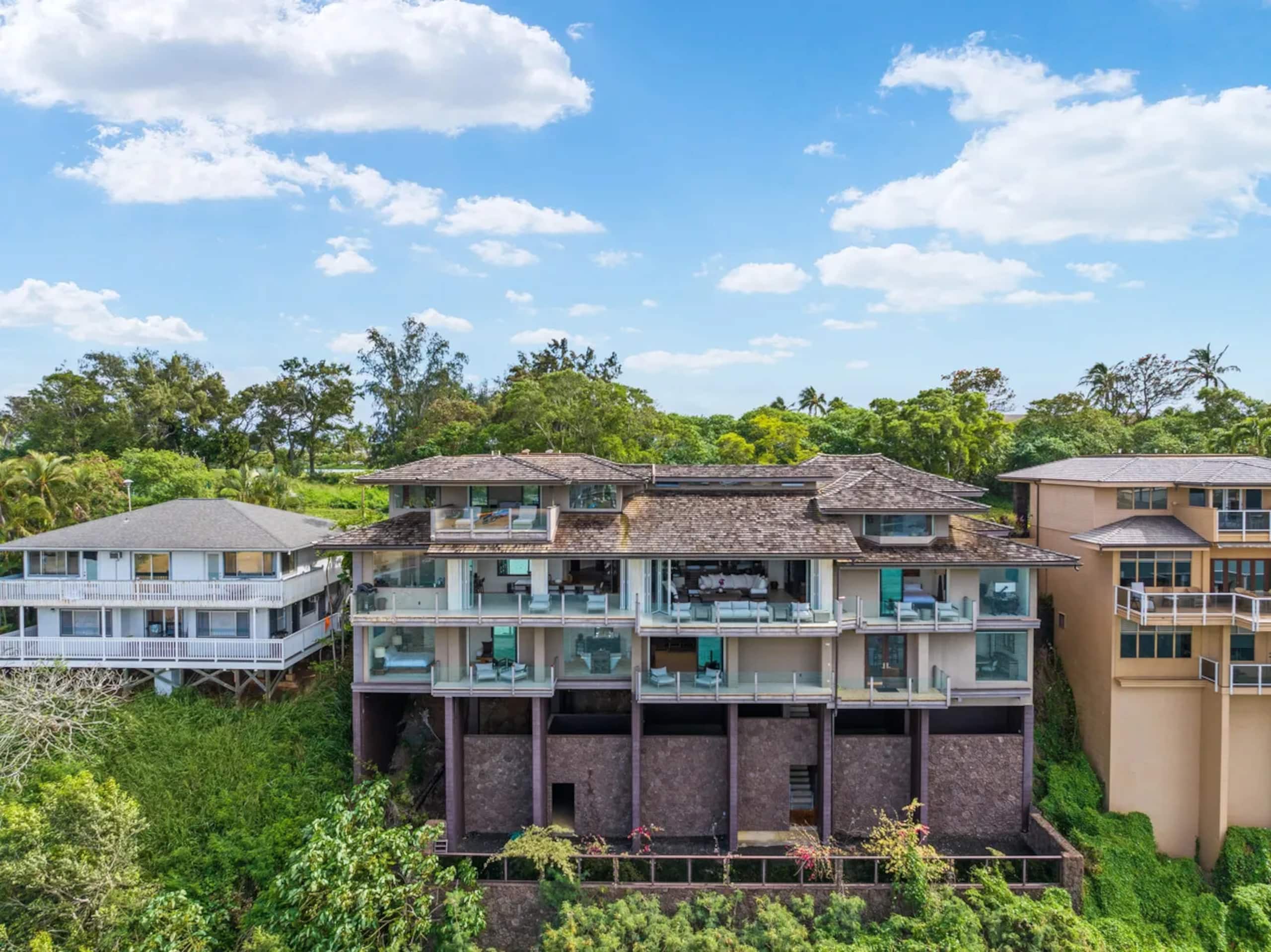 Home in Lihue · ★5.0 · 5 bedrooms · 7 beds · 5 baths - Image 2