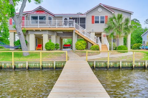 Pamlico River House w/ Private Dock & River View!