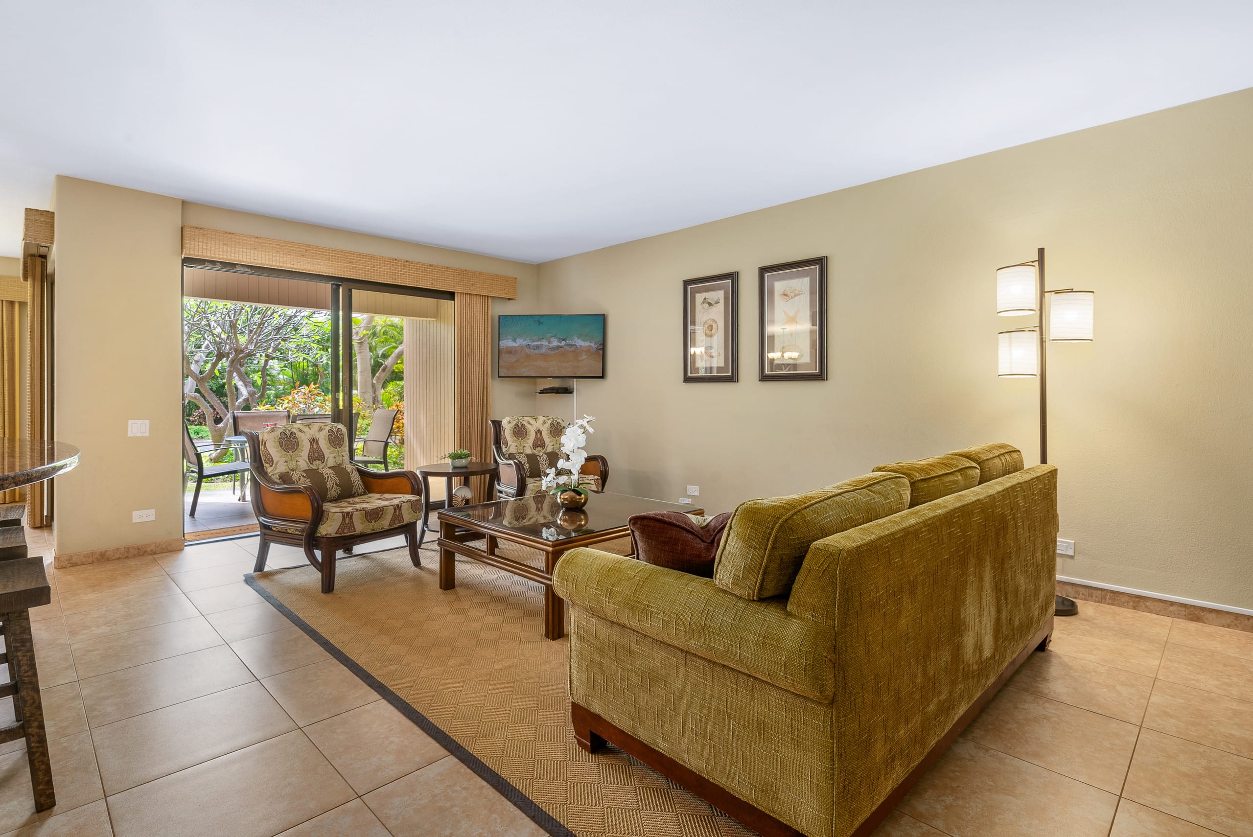 Condo in Lahaina · ★4.68 · 2 bedrooms · 2 beds · 2 baths - Image 45