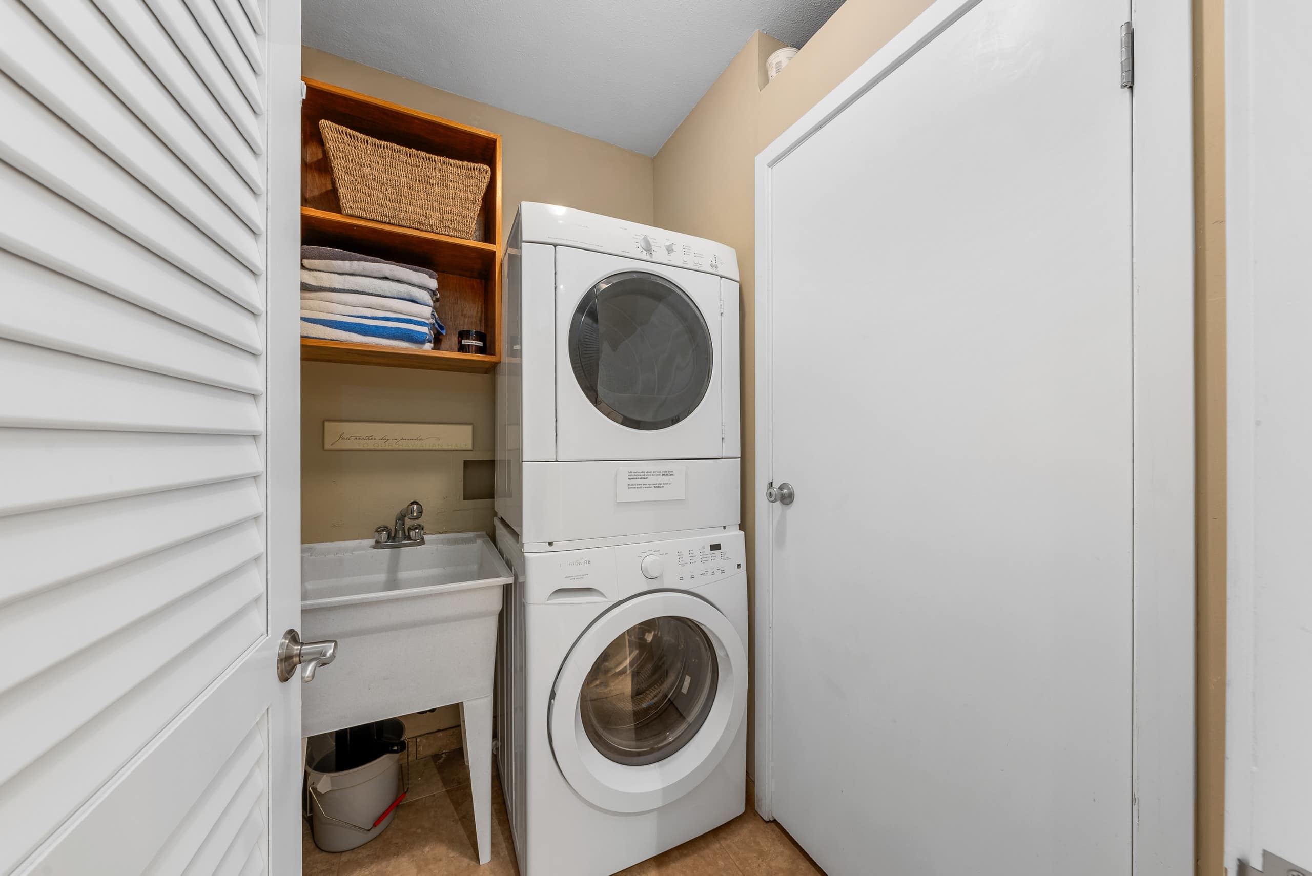 Condo in Lahaina · ★4.68 · 2 bedrooms · 2 beds · 2 baths - Image 33