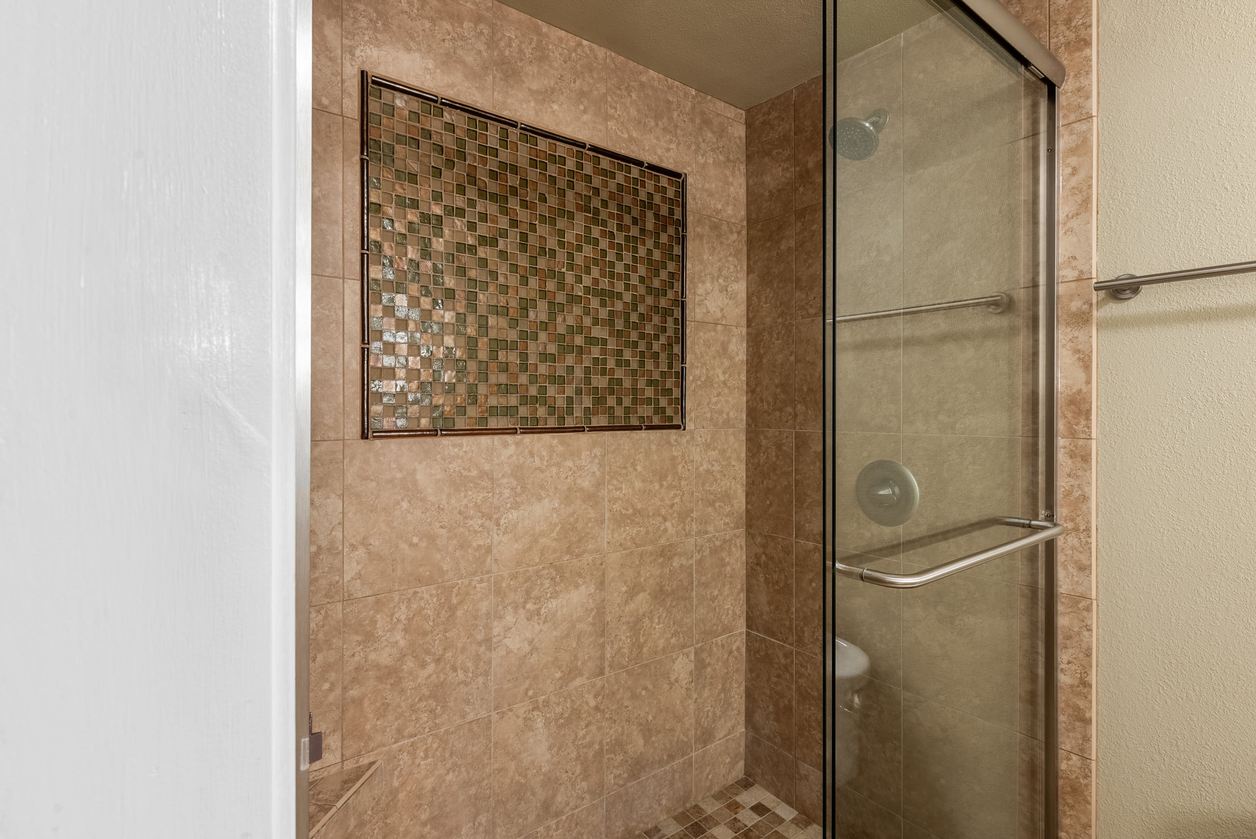 Condo in Lahaina · ★4.68 · 2 bedrooms · 2 beds · 2 baths - Image 21