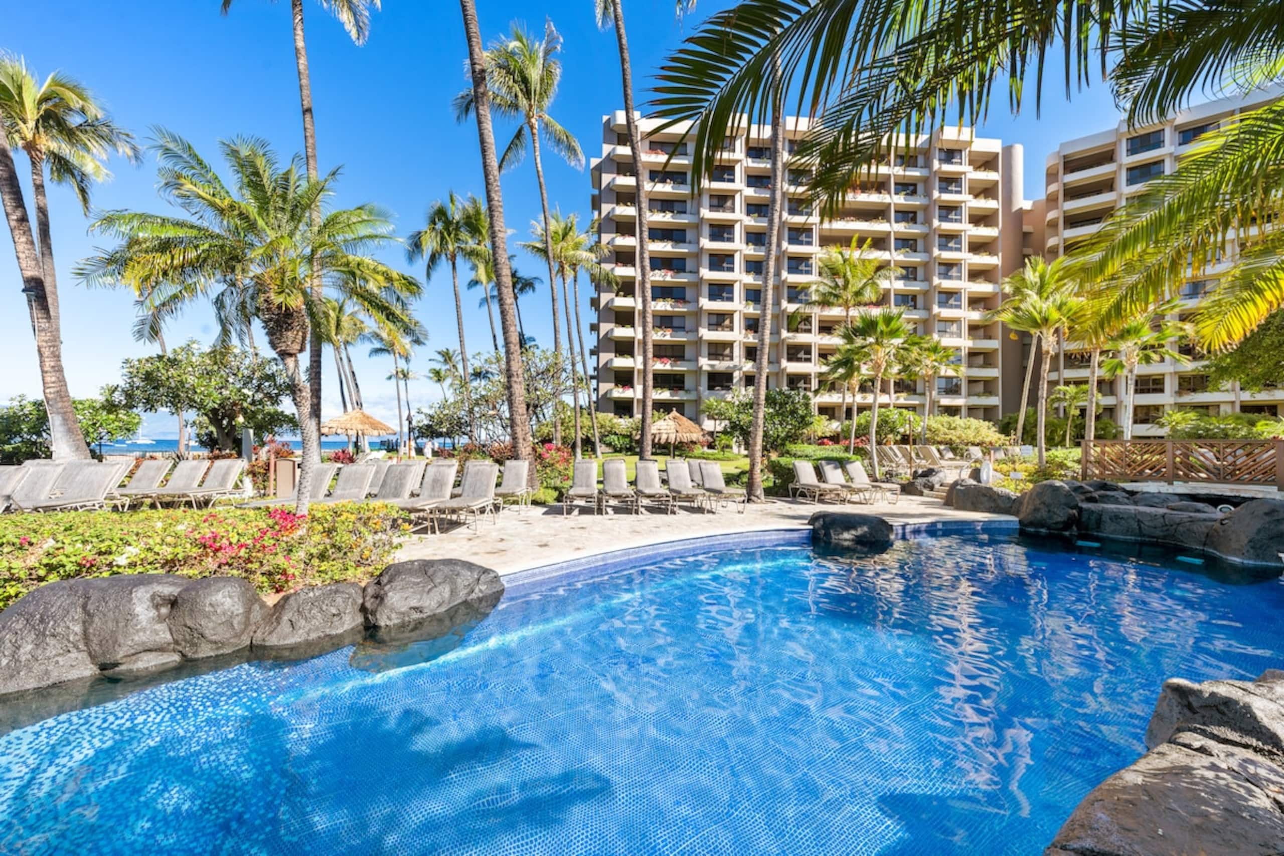 Condo in Lahaina · ★4.68 · 2 bedrooms · 2 beds · 2 baths - Image 43