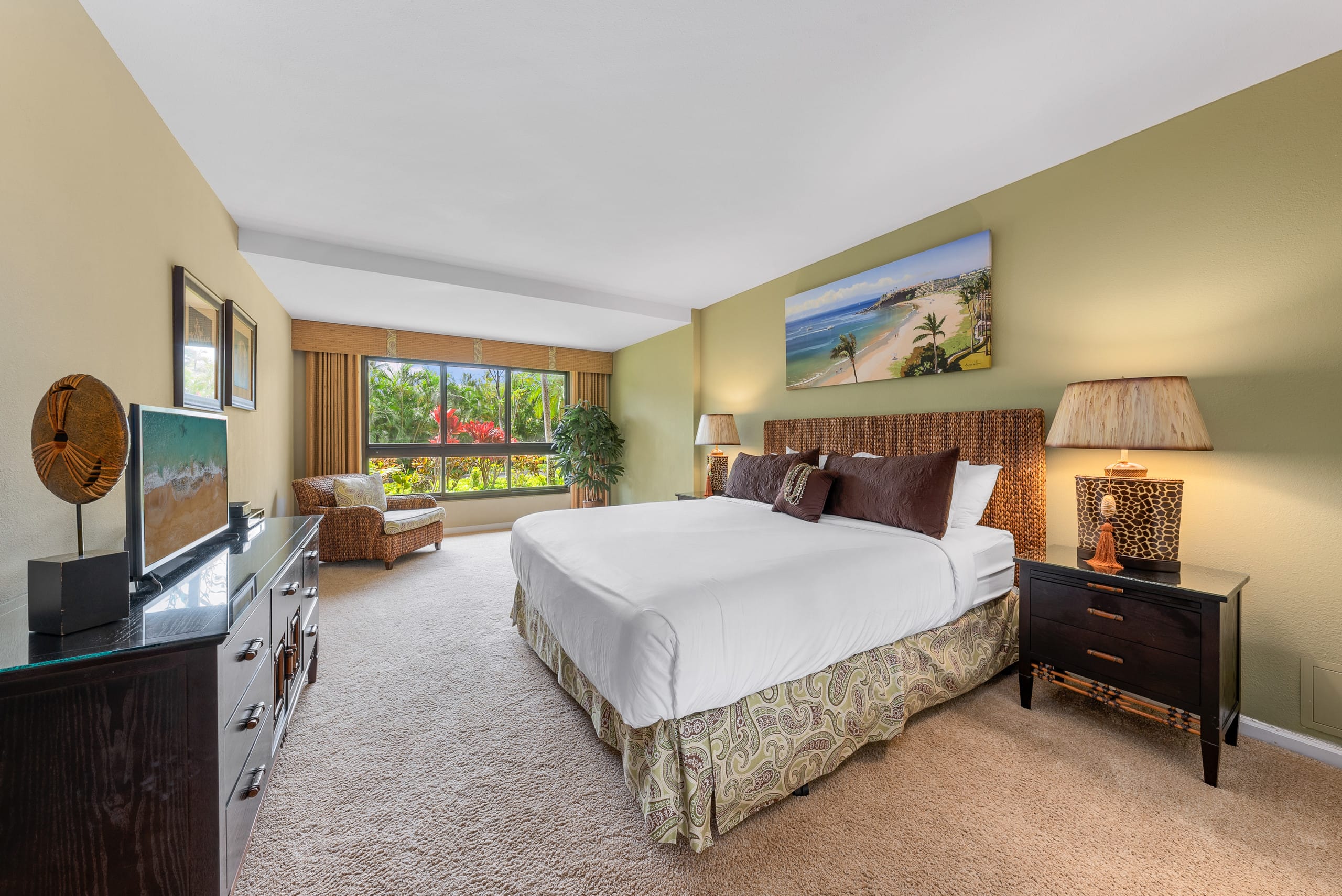 Condo in Lahaina · ★4.68 · 2 bedrooms · 2 beds · 2 baths - Image 12