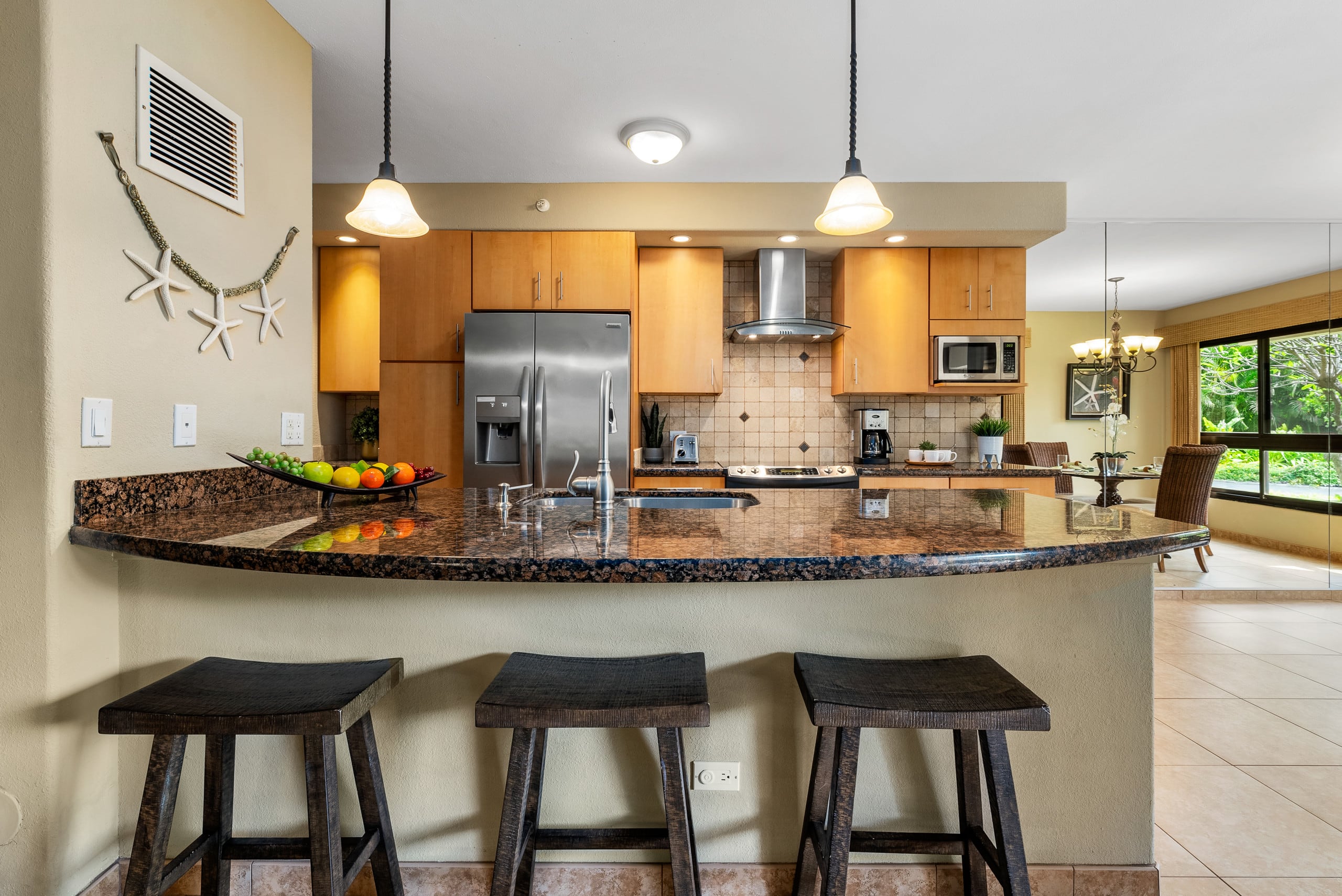 Condo in Lahaina · ★4.68 · 2 bedrooms · 2 beds · 2 baths - Image 2