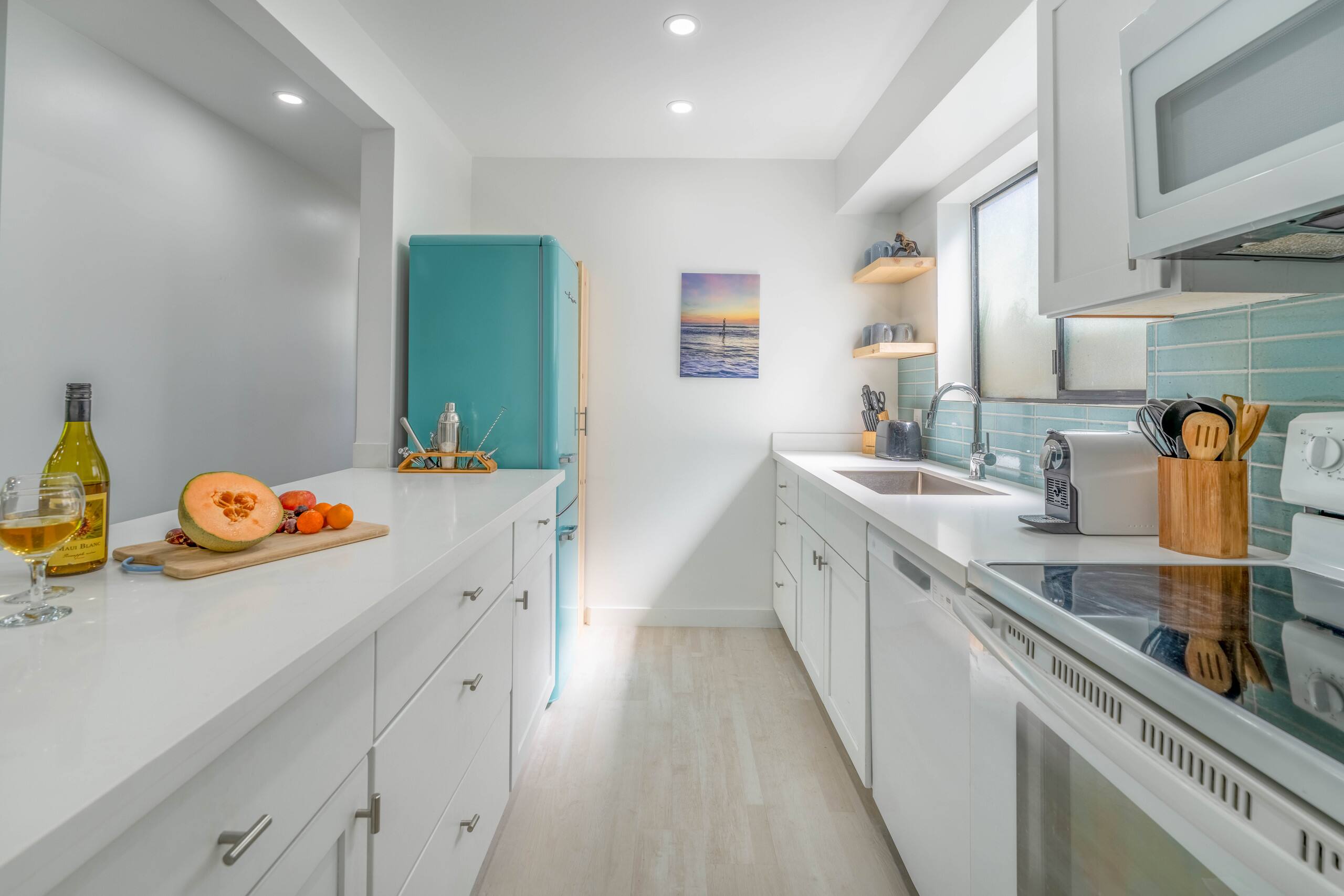 Condo in Wailuku · ★4.95 · 1 bedroom · 2 beds · 1 shared bath - Image 6