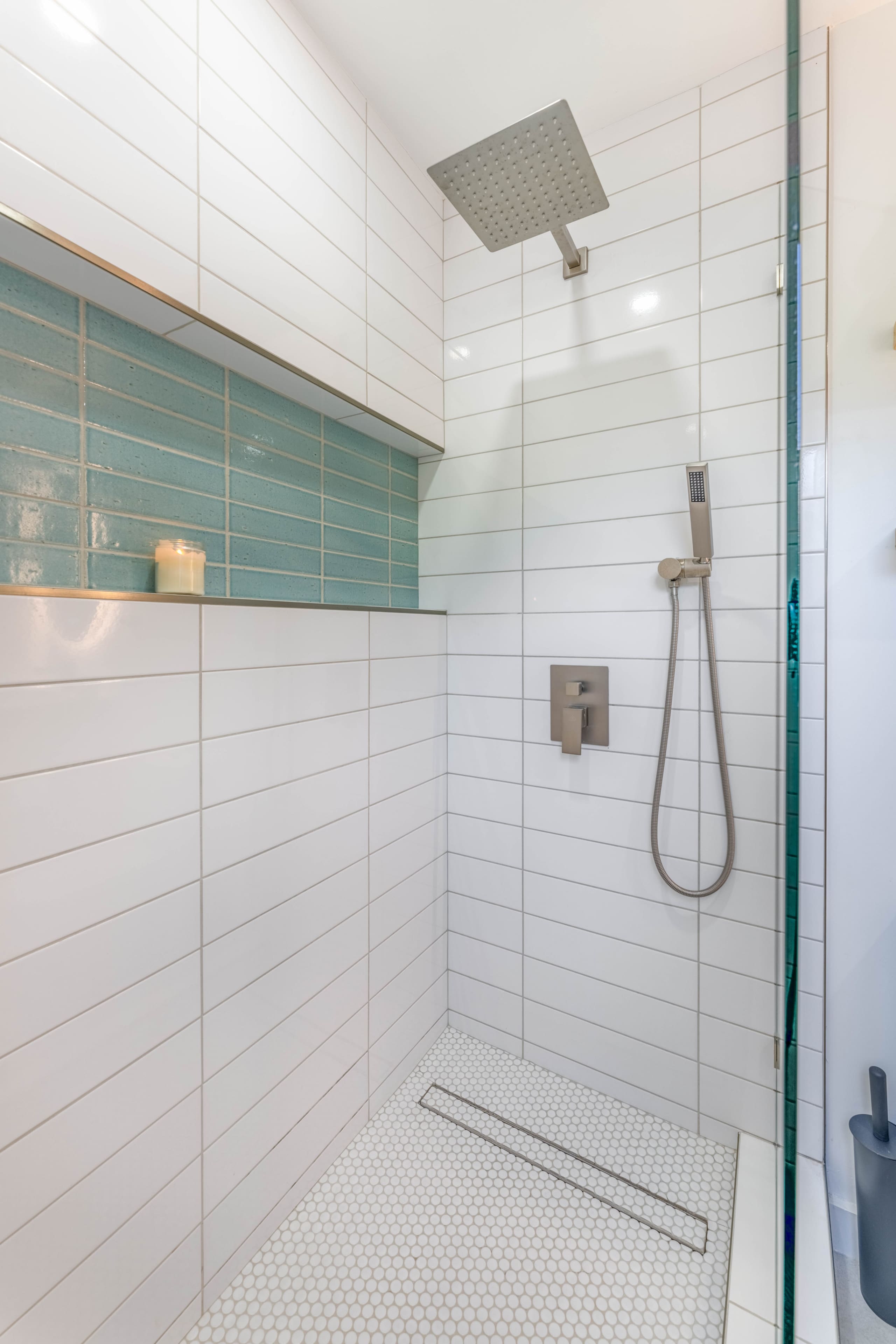 Condo in Wailuku · ★4.95 · 1 bedroom · 2 beds · 1 shared bath - Image 22