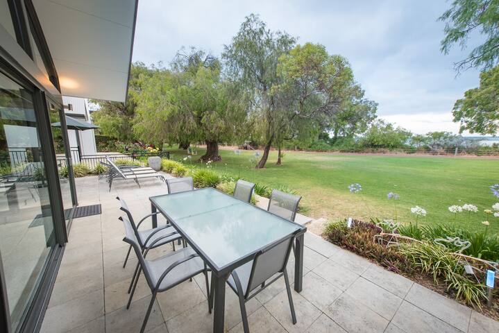 House 14 – Luxe Villa Dunsborough gallery image 5