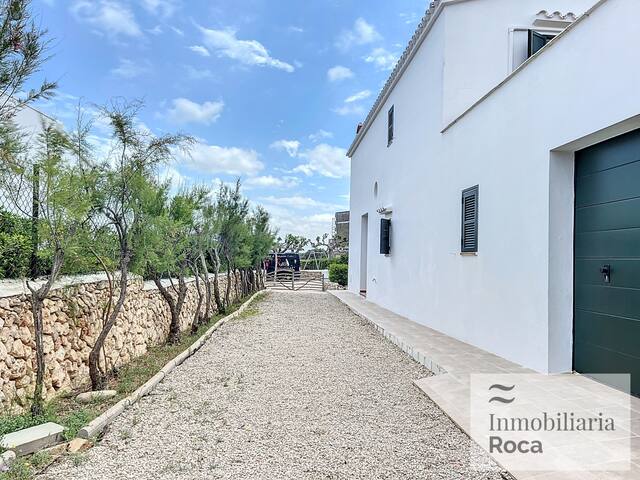 Large house in Fornells with swimming pool gallery image 4