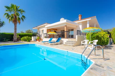 Villa Chrystalla