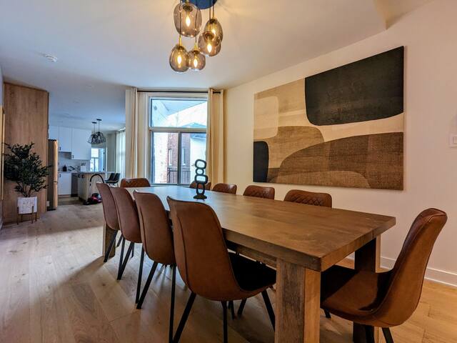 Luxurious 7BR Duplex in the Heart of Montreal gallery image 4